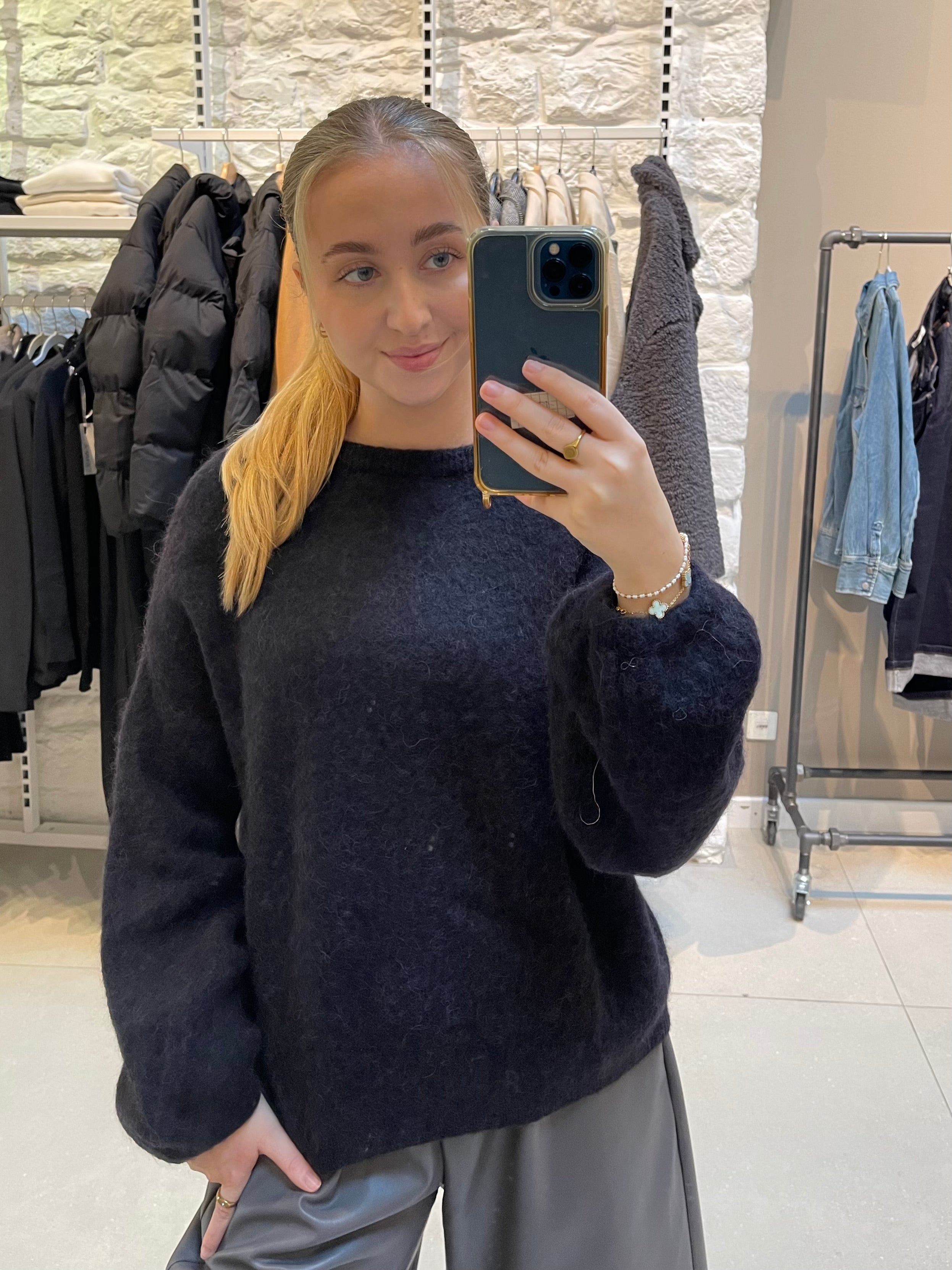 Pullover Ava schwarz