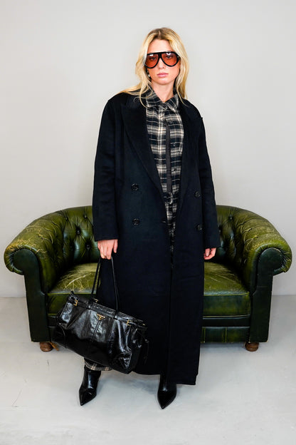 Wollmantel "EMBRACE"