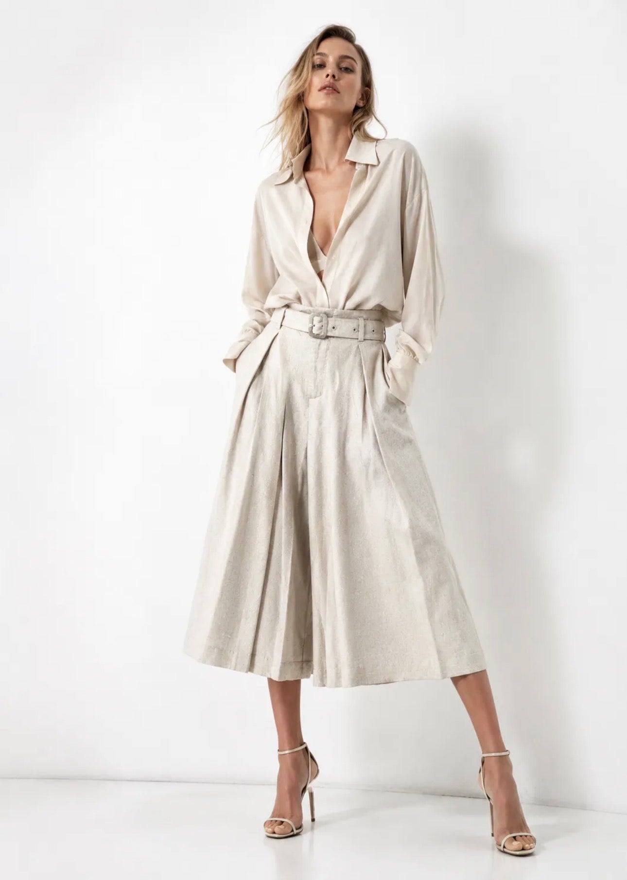 Portofino Linen Bermuda